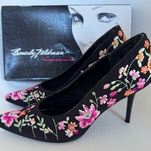 Beverly Feldman Black Pumps with Pink & Multicolor Floral Embroidery size 8B